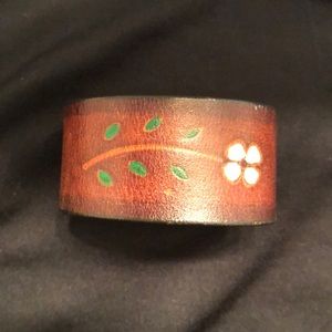 Leather bracelet